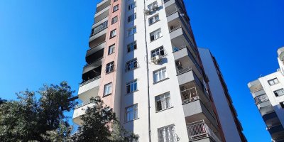 Apartman dairesi alevlere teslim oldu