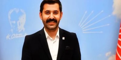 CHP Seyhan Belediye Meclis Üyesi, meclis üyeliğinden istifa etti.