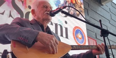 Sarıçam’da 5. Güz Şöleni: Ozanlar, sazlar ve halk kültürü aynı sahnede buluştu
