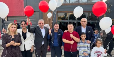MHP’den özel gereksinimli vatandaşlara anlamlı buluşma: “Üç hilalin aydınlığında engelsiz yarınlara”
