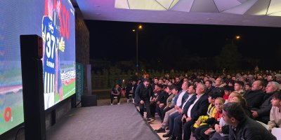 Sarıçam'da derbi coşkusu Başkan Uludağ'la zirveye çıktı