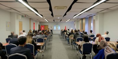 "Bir Kare, Bin Kelime", "Basında Haber Fotoğrafı Kullanımı" eğitimi gerçekleştirildi