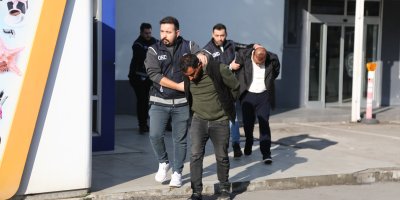 Sınırı 4 bin dolara geçiyorlarmış: Göçmen kaçakçısı 4 şüpheli tutuklandı