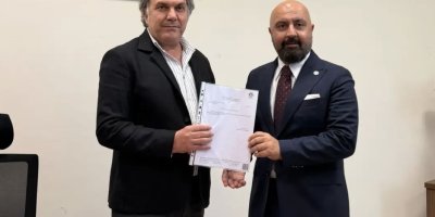 İYİ Parti Adana’da nöbet değişimi: Batur Eroğlu mazbatasını aldı