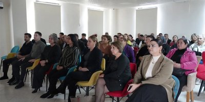 Çukurova’da emekliler ve ev kadınları dijital dolandırıcılığa karşı uyarıldı