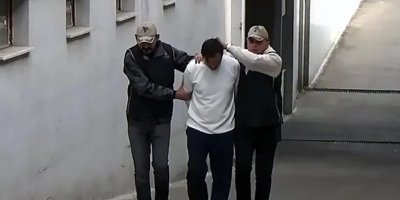 Adana’da FETÖ firarisi eski icra müdürü saklandığı evde yakalandı