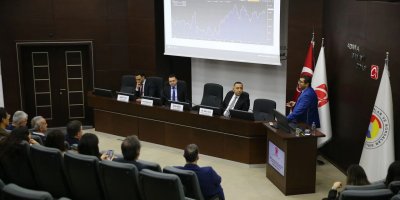 Adana’da reel sektör için “kur riski yönetimi” paneli düzenlendi
