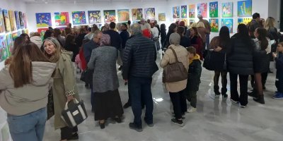 Çocukların renkli dünyası “Yeni Yıla Merhaba” sergisinde buluştu