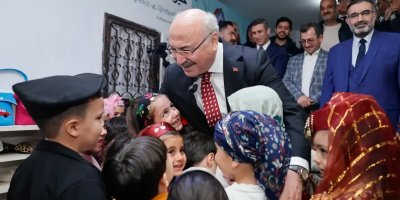 Vali Köşger PTT Evleri’nde vatandaşlarla buluştu