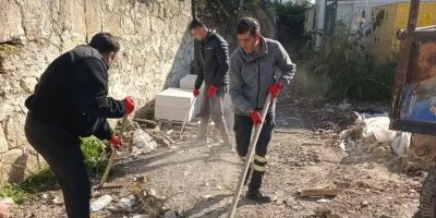 Karataş'ta temizlik ve çevre düzenleme çalışmaları sürüyor