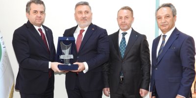 DAİMFED’den hastaneye 15 konteyner medikal ve sarf malzemesi desteği