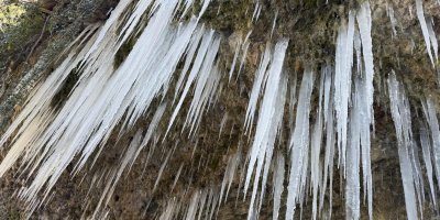 Adana’da buz sarkıtları oluştu