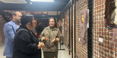 Dr. Fazilet Ceyhanlı’nın “Giz: Kimliğin Öteki Hali” sergisi yoğun ilgiyle tamamlandı