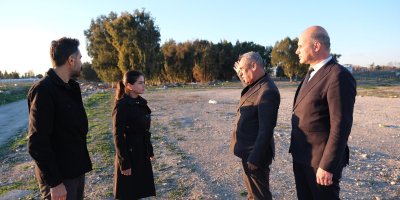 Ceyhan’da belediye arazilerinin icra yoluyla düşük bedelle satışına müdahale edildi