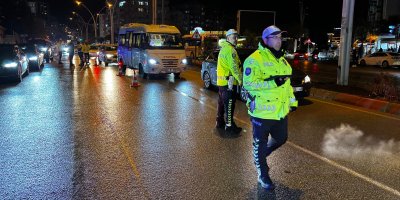 Adana’da yılbaşı için sıkı güvenlik: 9 bini aşkın personel görevde
