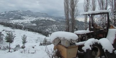 Aladağ’da kar yağışı aralıklarla etkisini sürdürdü