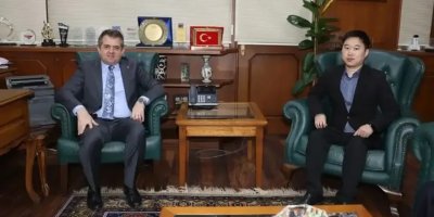 Çukurova Üniversitesi’ne pestisit kalıntılarını sahada analiz eden taşınabilir cihazlar hibe edildi