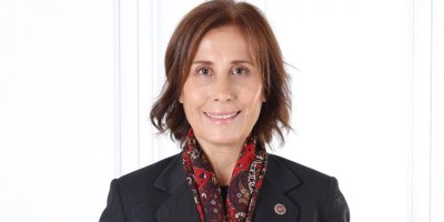 Seyhan Belediye Başkanı Oya Tekin, Seyhanlılara Şair Melih Cevdet Anday’ın dizeleri ile seslendi