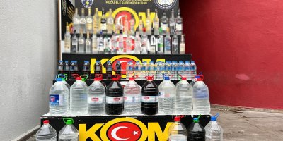 Adana'da pet şişelerde satılacak sahte içkiler ele geçirildi