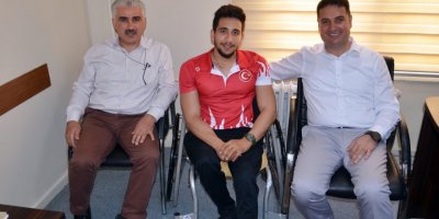 Namağlup şampiyon destek istedi