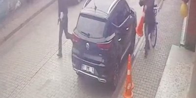 Adana’da okul önünde silahlı saldırı: Öğretmen ölümden döndü