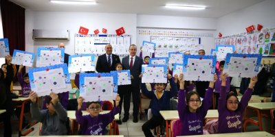 Adana’da 505 bini aşkın öğrenci karne alarak yarıyıl tatiline çıktı