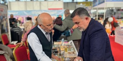 AK Parti Adana İl Başkanı Tamer Dağlı, Çukurova Kitap Fuarı’nı ziyaret etti