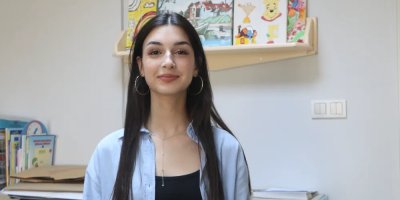 Adana’da doğuştan işitme kayıplı Azra Kervan, biyonik kulakla hayallerinin peşinde