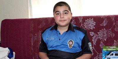 Mahmut Efe’nin polis olma hayali bir günlüğüne gerçek oldu