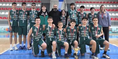 Çukurova Üniversitesi U-14 Basketbol Takımı namağlup şampiyon