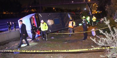 Adana’da yolcu otobüsü devrildi: 8 kişi yaralandı