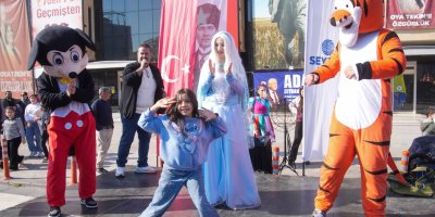 Seyhan Belediyesinden çocuklara unutulmaz tatil şenliği