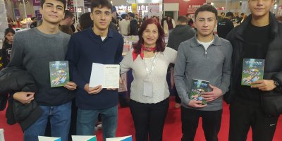 Aytül Uzan: " Yesil Deniz, Gençlerin Dikkatini Kendilerine Döndüren  Yolculuktur ”