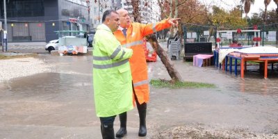 Adana’da yağış sonrası alarm: Büyükşehir ve ASKİ sahada