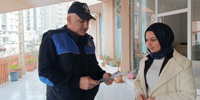 Polis ekiplerinden siber suçlar ve şiddete karşı bilgilendirme