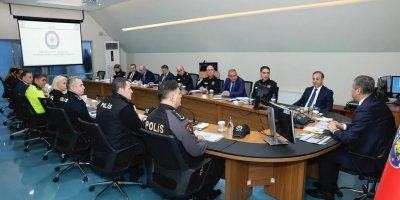 Vali Mustafa Yavuz’dan İl Emniyet Müdürlüğü’ne ziyaret