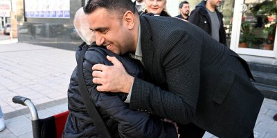 Başkan Kozay sokakta: Çukurova’da taleplere yerinde ve hızlı çözüm