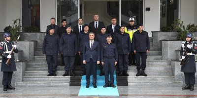 Vali Mustafa Yavuz’dan İl Jandarma Komutanlığı’na ziyaret