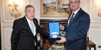 Türk-İş’ten Adana Valisi Mustafa Yavuz’a hayırlı olsun ziyareti