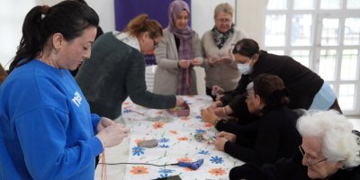 Çukurova Belediyesi’nden Alzheimer hastaları ve ailelerine destek çalışmaları