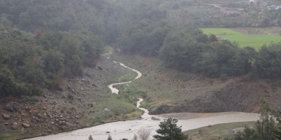 Kozan'da sağanakla birlikte kuruyan kaynaklar yeniden canlandı