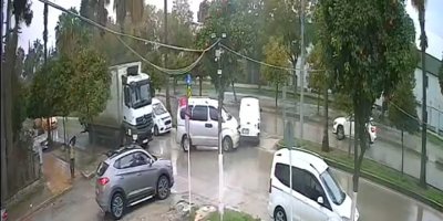 Barış Bulvarı’ndaki ara geçişler, kazalara davetiye çıkarıyor