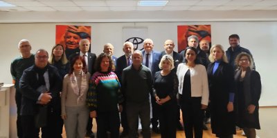 Alın terinden satırlara: "Çapa Zamanı"nın müellifi Süleyman Onatça yılın yazarı seçildi