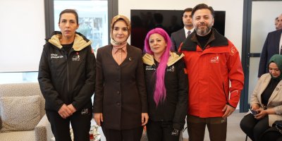 Ogün Abi Derneği, faaliyetlerini Bakan Göktaş'a anlattı