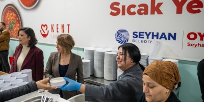 Başkan Vekili Akkan, Seyhanlılar ile iftar sofrasında buluştu