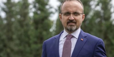 İçişleri Bakan Yardımcılığı atamalarında görevde kalan tek isim olan Bülent Turan'dan dikkat çeken paylaşım