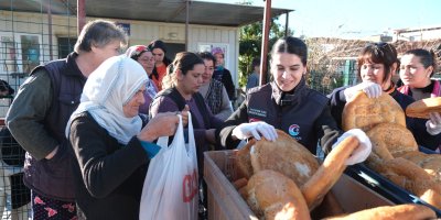 Ceyhan Belediyesi Ramazan Ayı’nda 450 Bin Ekmek Dağıtacak