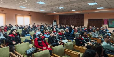 Kozan’da hurma üreticilerine kapsamlı eğitim