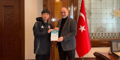 Güney Koreli Minwoo Adana’da Müslüman oldu