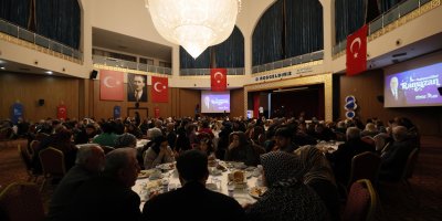 Yüreğir Belediyesi’nden şehit yakınları ve gazilere vefa iftarı